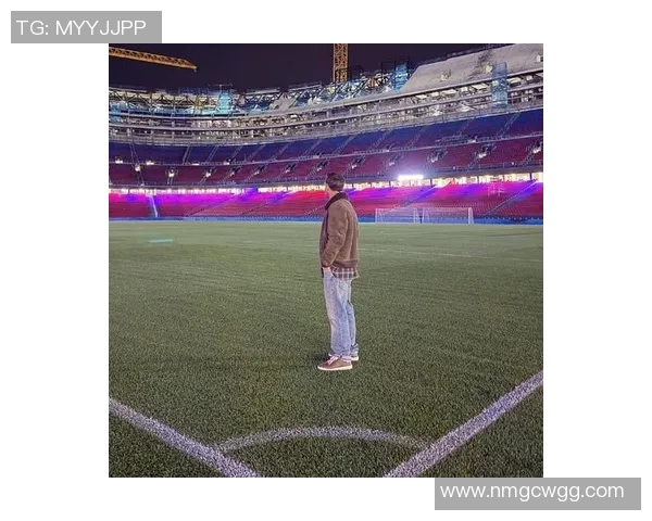 鹿晗热爱足球的背后故事与他在球场上的精彩瞬间分享 鹿晗热爱足球的背后故事与他在球场上的精彩瞬间分享